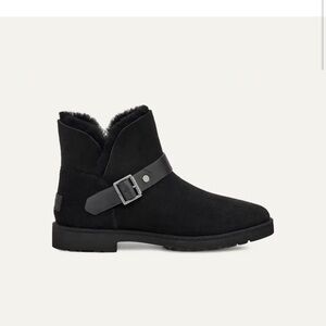 Exchange - 🖤new in box🖤 UGG Australia Women's UGG Romely Short Buckle Boot